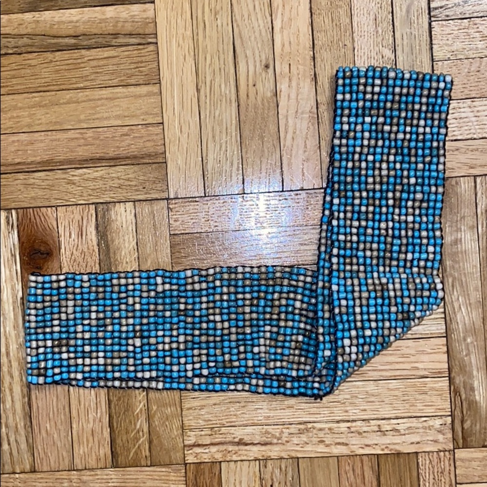 Beaded infinity belt